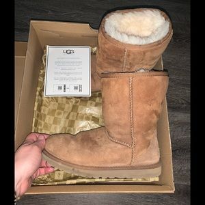 Women’s UGG boots Size 5
